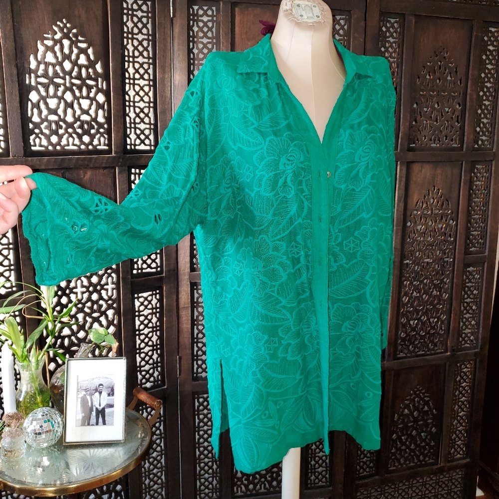 Anthropologie Akemi+Kin button up Sz Med